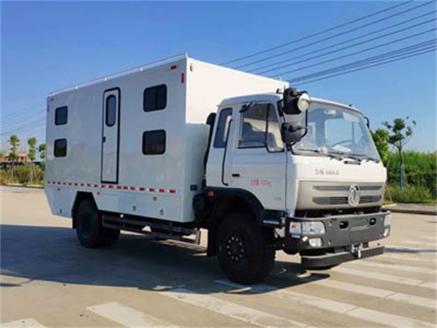 東風越野四驅(qū)宿營車