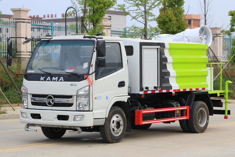 凱馬藍牌5噸多功能抑塵車