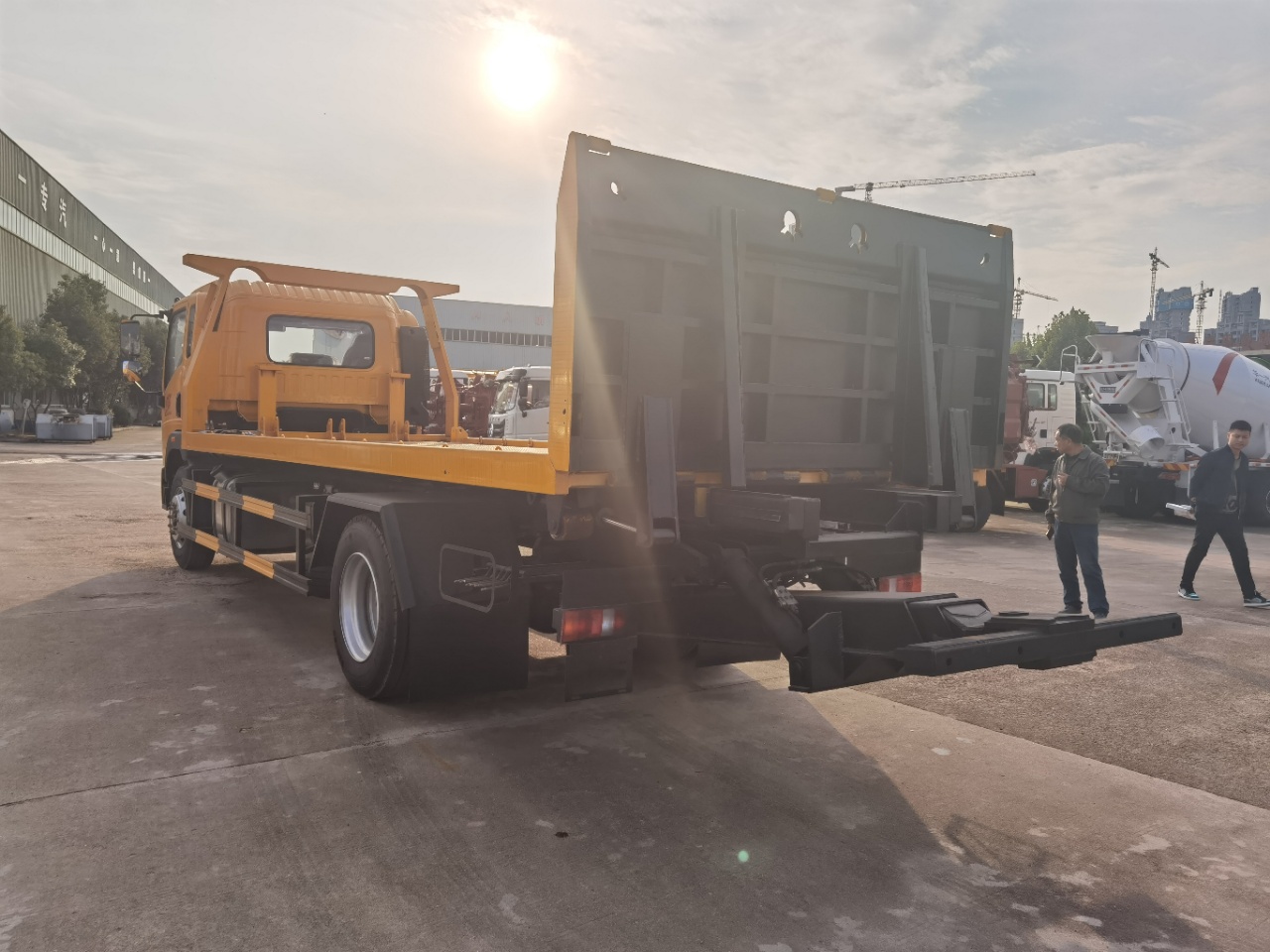 國六重汽豪沃黃牌清障車